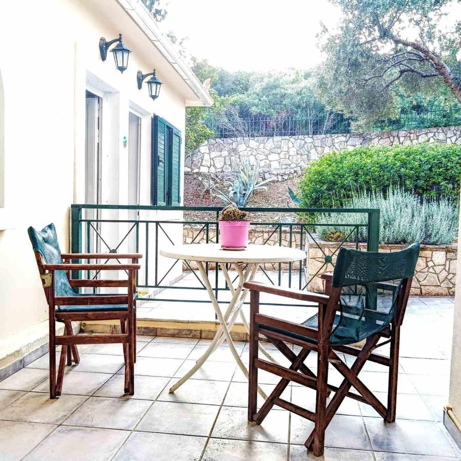 Panorama Apartments Fiscardo فيسكاردو المظهر الخارجي الصورة
