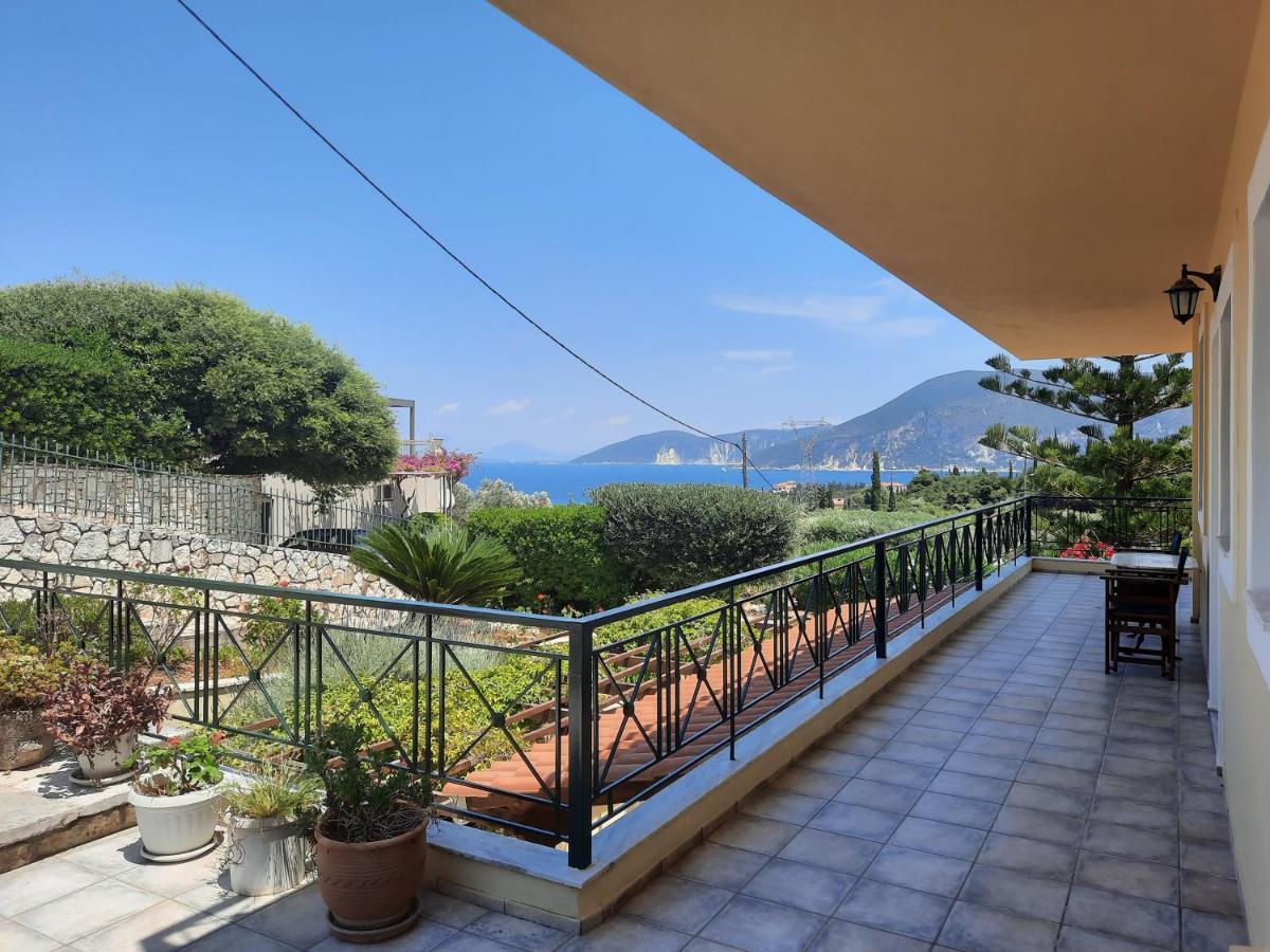 Panorama Apartments Fiscardo فيسكاردو المظهر الخارجي الصورة